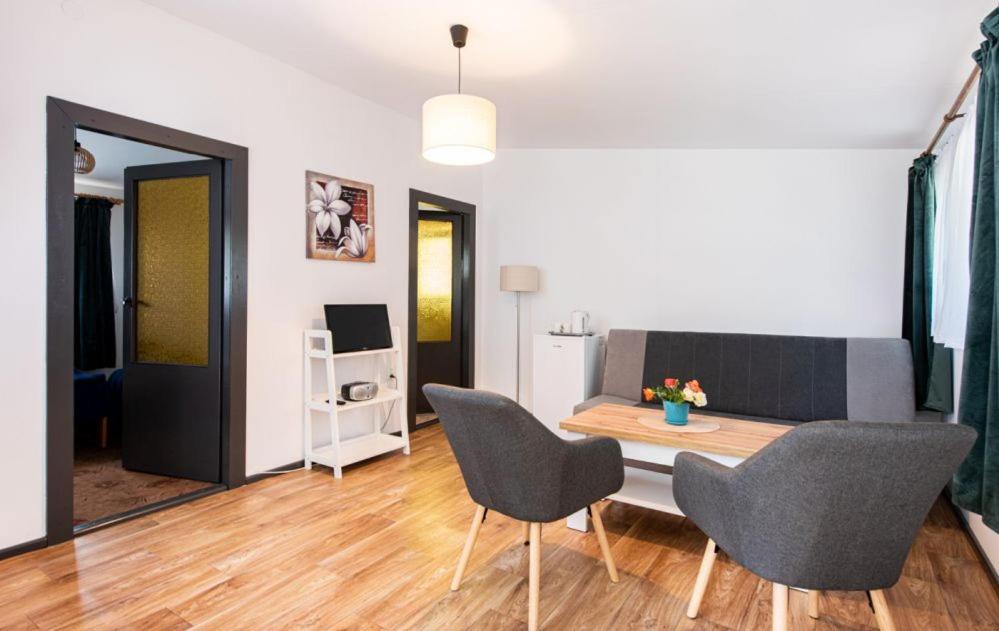 Osrodek Wypoczynkowy Wagabunda Otel Mikołajki Dış mekan fotoğraf